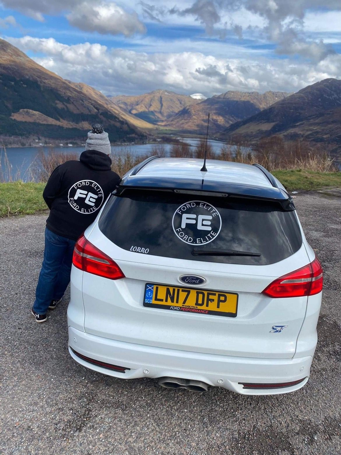 Ford Elite Circle Sticker 285MM